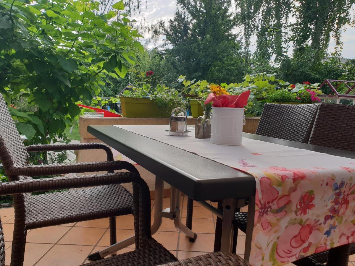 Pension Gartner Wallern im Burgenland Екстер'єр фото